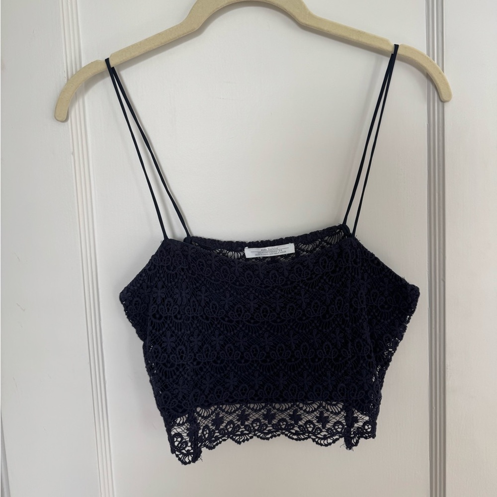 Zara Black Sleeveless Crop Camisole with Spaghetti Straps